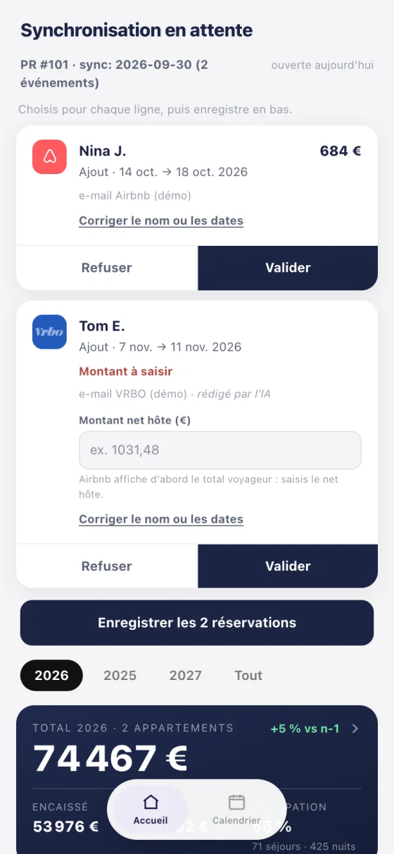Le panneau de validation : deux réservations proposées par l'agent, chacune avec ses boutons Refuser et Approuver